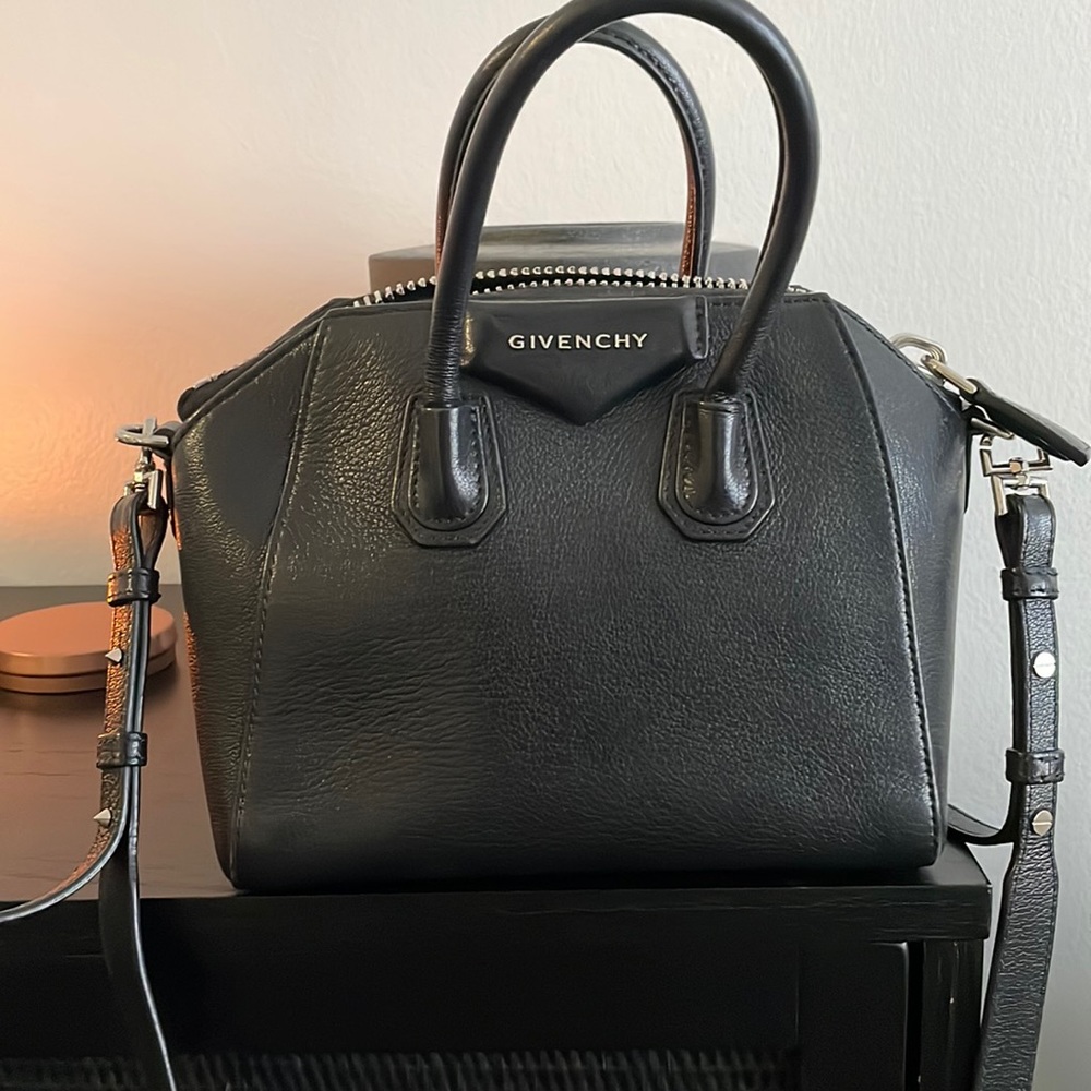 GIVENCHY MINI ANTIGONA